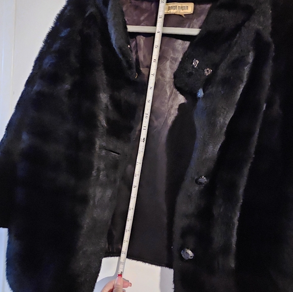 Joseph Magnin 70+ Faux Fur Cropped Coat - Picture 13 of 16